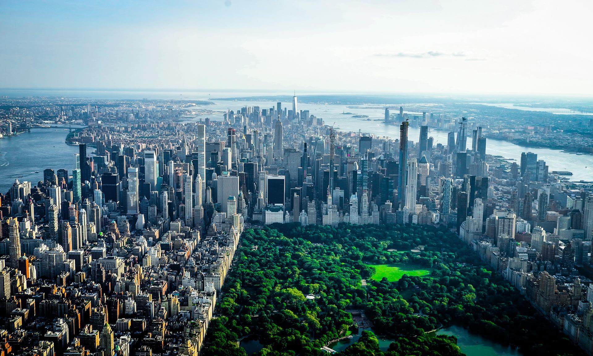 New york city is one of the largest cities in the world it is also фото 113